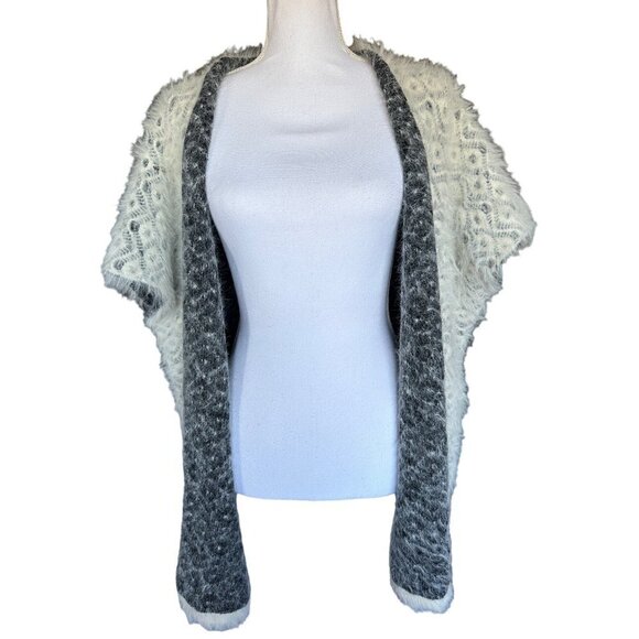 My Beloved Women's Sweater Vest One Size White Black Fuzzy Soft Wool Blend Open - Picture 4 of 12